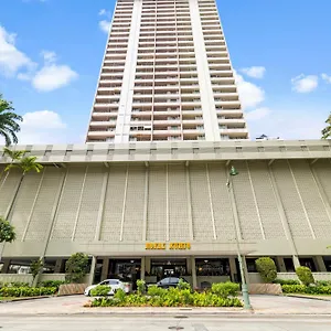 別荘 Royal Kuhio 1602 - Spacious With Stunning Mountain Views In The Heart Of Waikiki!