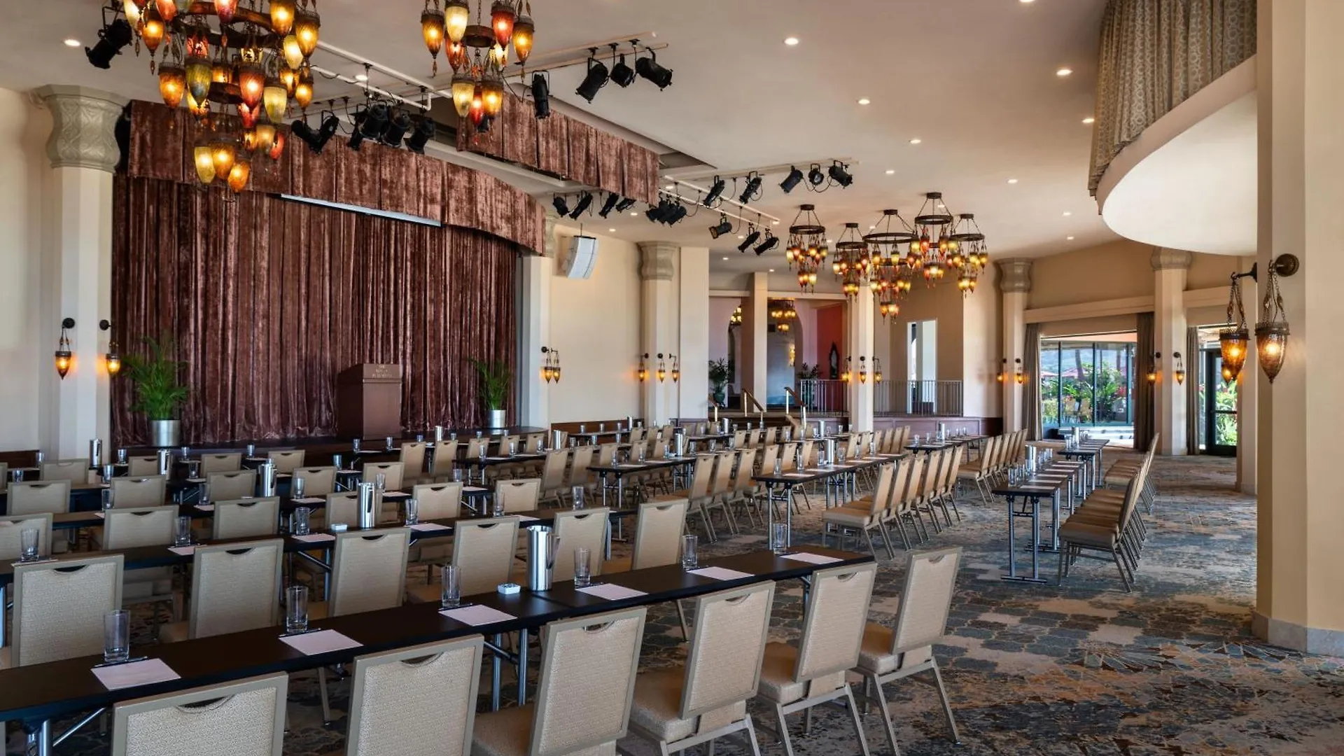 The Royal Hawaiian, A Luxury Collection Resort, Waikiki Honolulu 5*,  United States