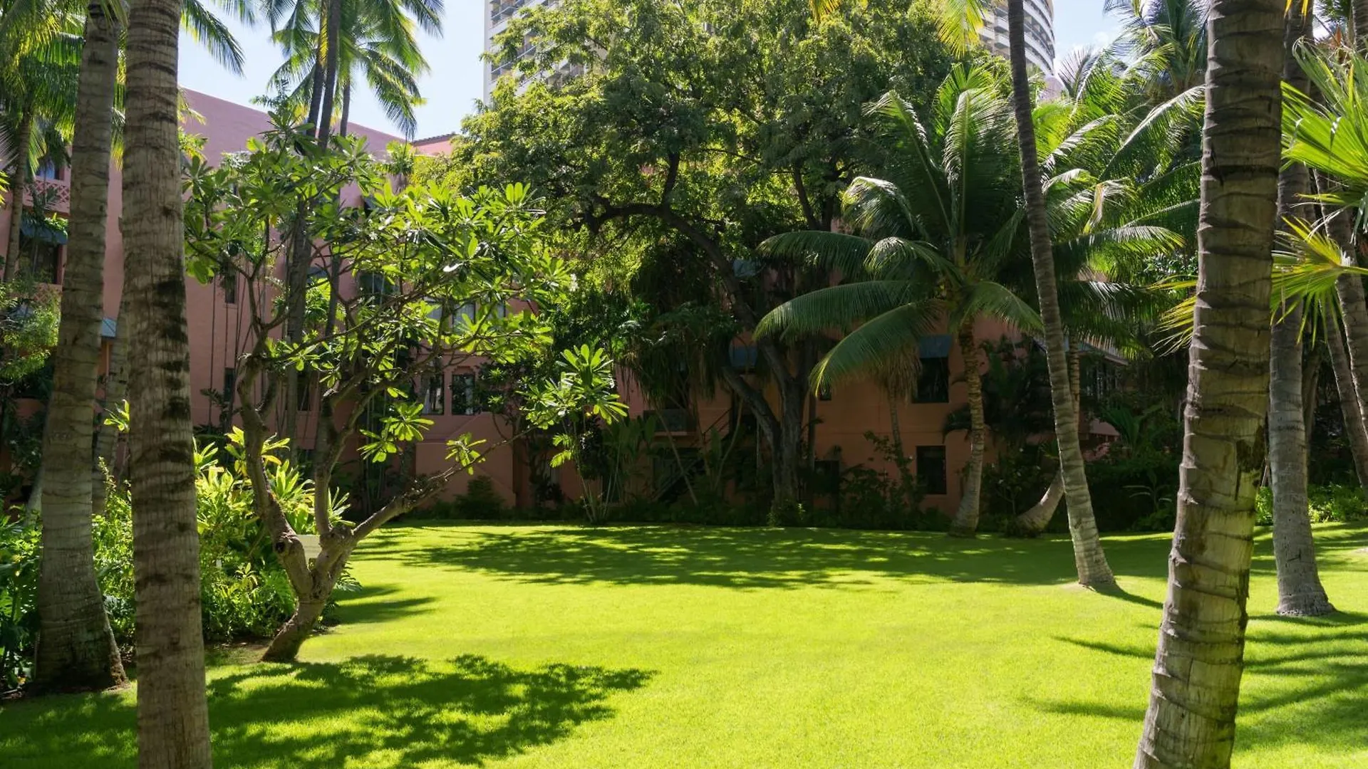 The Royal Hawaiian, A Luxury Collection Resort, Waikiki Honolulu 5*,  United States