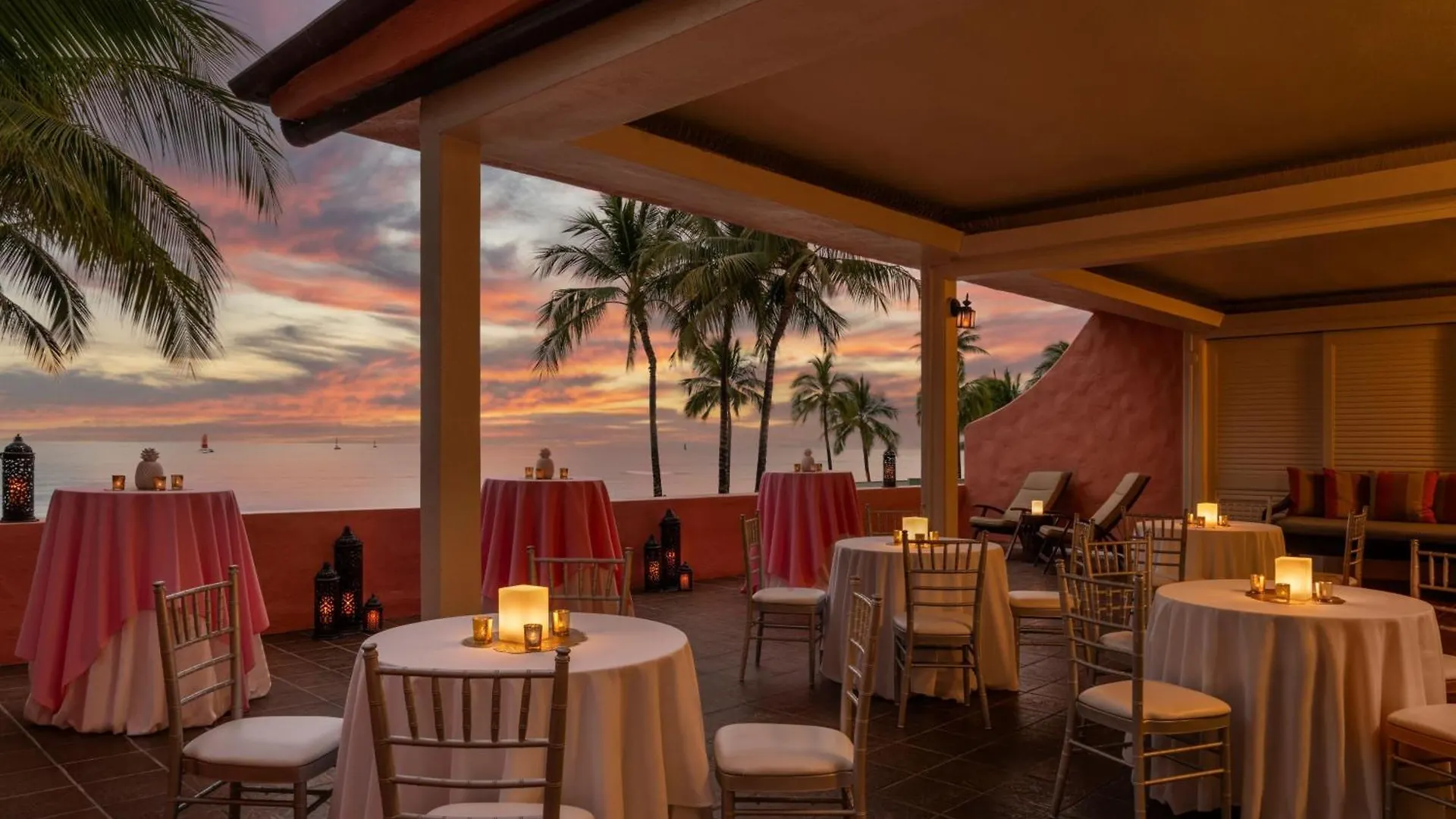 The Royal Hawaiian, A Luxury Collection Resort, Waikiki Honolulu 5*,  United States